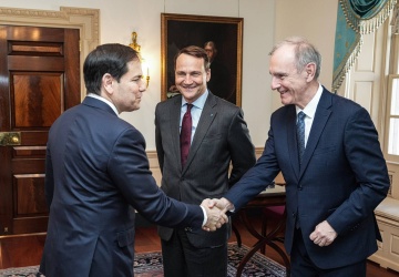 „Dni Klicha w Waszyngtonie są policzone. Sikorski się z tym pogodził”