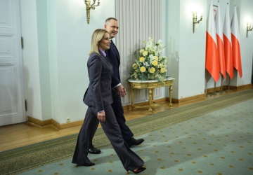 Środowisko rządowe nie odpuszcza ws. ustawy o DSA. Apelują do Pierwszej Damy