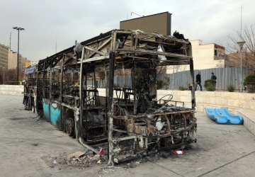 Nawet 20 tys. ofiar protestów w Iranie. W kraju zaprowadzono faktyczny stan wojenny
