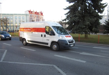 Poczta Polska nakłania pracowników do przechodzenia na umowy typu B2B? Jest wniosek do PIP