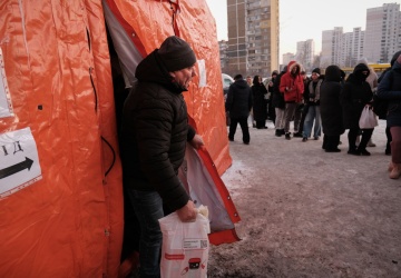 Kijów: Tysiące budynków bez ciepła po nocnych atakach Rosji