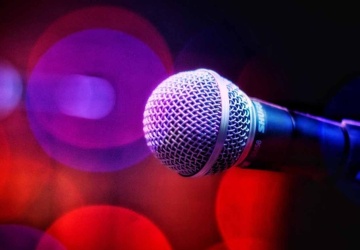 Niepokojące doniesienia w sprawie znanego polskiego kabaretu. Występy odwołane