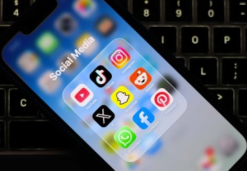 Zakaz social mediów dla dzieci. Zapytano Polaków