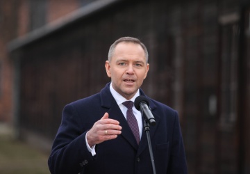 81. rocznica wyzwolenia więźniów Auschwitz–Birkenau. Karol Nawrocki: Za każdą zbrodnię trzeba zapłacić i przeprosić