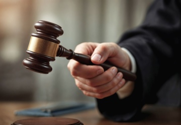 Sąd rozpoczął egzekucję wyroku wobec kobiety, która ostrzegała inne kobiety przed aborterem