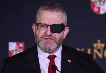 Rośnie poparcie dla partii Brauna. Jest nowy sondaż