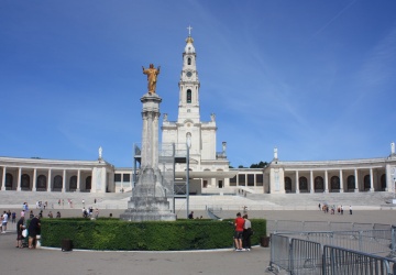 Zniszczenia w sanktuarium w Fatimie sięgają 2 mln euro