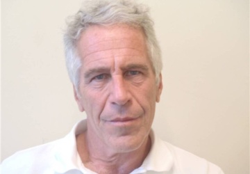 Berliner Zeitung: Jeffrey Epstein może jeszcze żyć