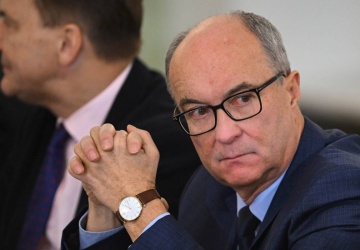 Komisja ds. służb specjalnych zajmie się sprawą kontaktów marszałka Czarzastego