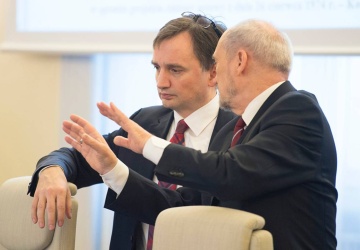 Zbigniew Ziobro otrzymuje groźby zabójstwa. Grożą też jego dziecku i adwokatowi