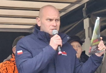 Bartłomiej Mickiewicz: Fala zwolnień grupowych w Polsce to efekt polityki klimatycznej UE