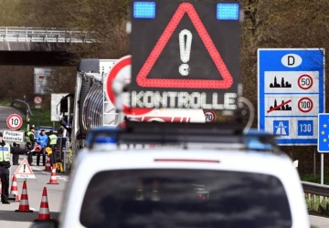 Niemcy przedłużają kontrole na granicach