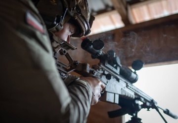 „Wojsko przygotowało listę potrzebnego sprzętu, ale została ona wyrzucona do kosza, bo nie pasowała do SAFE”