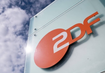 Niemiecka ZDF wyprodukowała materiał o Trumpie i ICE w AI i wyemitowała jako prawdziwy