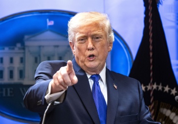 Sąd Najwyższy ogranicza cła. Trump zapowiada nowe taryfy