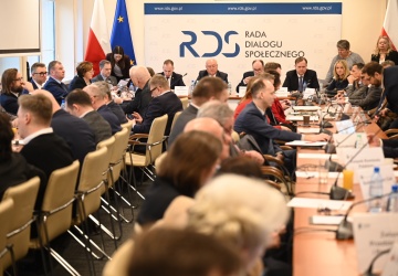 RDS. Mocny głos pracowników i pracodawców przeciw ograniczeniu środków na Fundusz Pracy i brakowi rzetelnych konsultacji społecznych