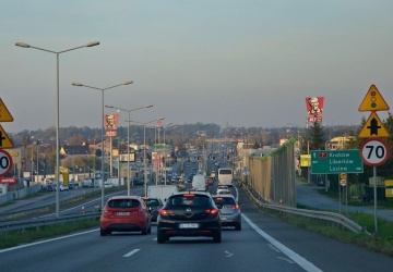 Samochody spoza UE mogą jeździć w Polsce bez przeglądów technicznych