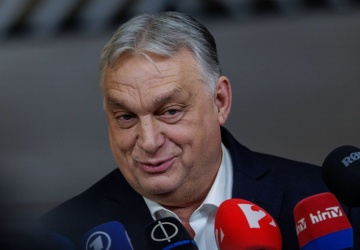 Tusk zaczepił Orbana po węgiersku. Dostał szybką ripostę - po niemiecku