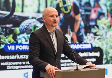 Dorożała: przyczyną chaosu na rynku pelletu nie są przepisy, a mróz