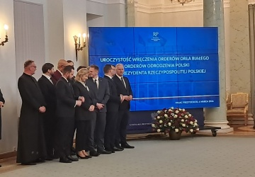 W Pałacu Prezydenckim rozpoczęła się uroczystość wręczenia przez prezydenta Orderów Orła Białego i Orderów Odrodzenia Polski [WIDEO]