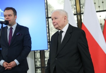 „My nie jesteśmy nienormalni”. Kaczyński o projekcie SAFE 0 proc.