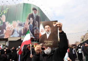 Doniesienia z Iranu: Modżtaba Chamenei ranny i ukryty w silnie strzeżonym miejscu