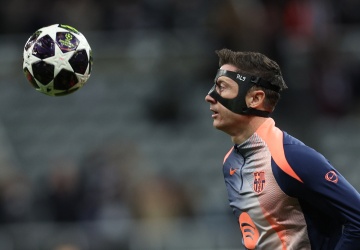 Lewandowski zagra w Barcelonie w kolejnym sezonie? Klub ma plan