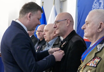 Grzegorz Majewski odznaczony medalem „Pro Patria”