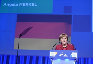 Angela Merkel wywołała wściekłość Niemców apelując do migrantów, aby głosowali przeciwko AfD