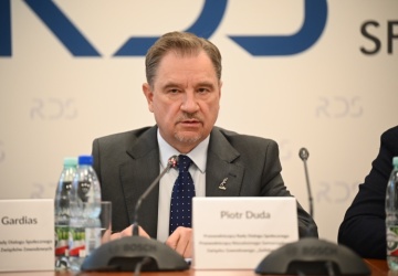 To kwestia elementarnej sprawiedliwości społecznej. Piotr Duda apeluje do marszałka Czarzastego ws. emerytur stażowych