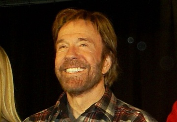 Chuck Norris trafił do szpitala. Nagły incydent na Hawajach