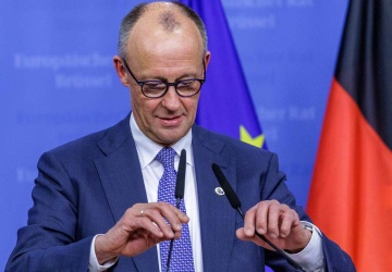 Karta NSDAP dziadka Merza obiegła sieć. Sprawa była znana już wcześniej