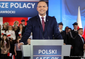 Nawrocki pod ostrzałem Giertycha. W tle USA i CPAC