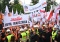 Hutnicy na ulicach Warszawy. Protestują w obronie miejsc pracy 