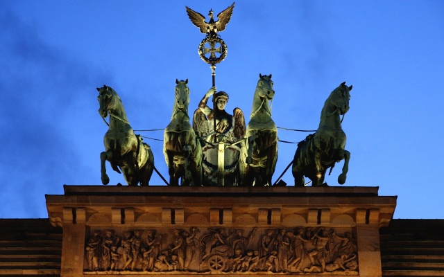 Jak może wyglądać polityka AfD wobec Polski? Analiza niemieckiego think-tanku