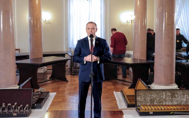 Okrągły Stół zniknął z Pałacu. Polacy ocenili decyzję prezydenta