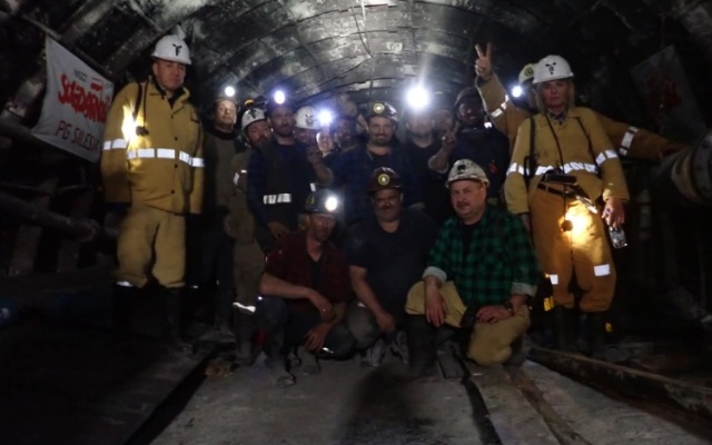 Adam Chmielecki: Pocztowcy też mają zjechać pod ziemię?