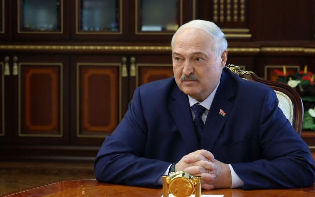 Łukaszenka wypuszcza więźniów politycznych. MSZ nie wie, co z Polakami