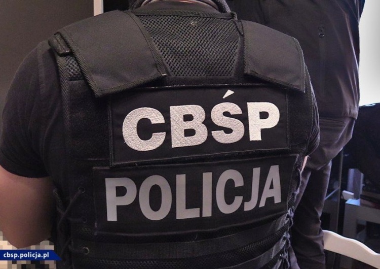 Policja przechwyciła prawie 100 kg amfetaminy; aresztowano dwóch braci