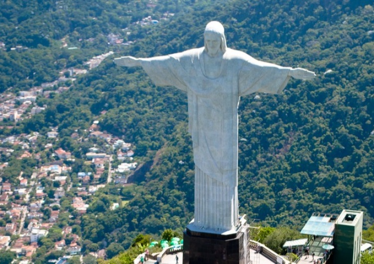  Na figurze Chrystusa w Rio pojawi się napis 
