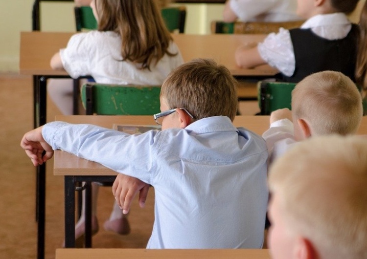 Uczniowie rozpoczęli rok szkolny. Czas na powrót do stacjonarnych lekcji