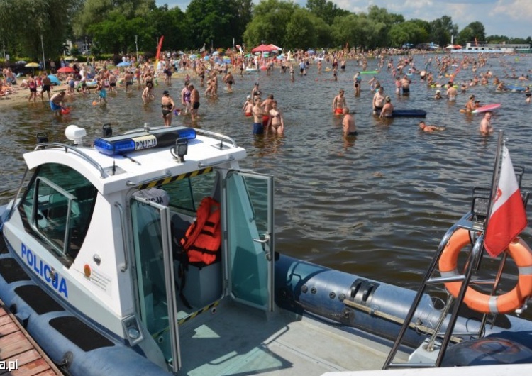 Policja podsumowała wakacje. Ponad 5 tys. wypadków, 210 utonięć