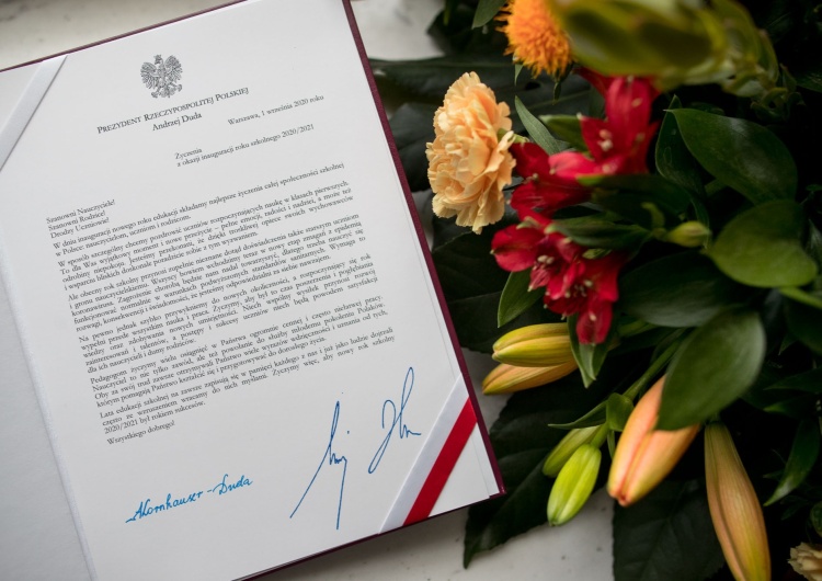 Para prezydencka: Wchodzimy teraz w nowy etap zmagań z epidemią koronawirusa