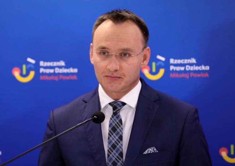 Rzecznik Praw Dziecka powołuje się na artykuł „Tygodnika Solidarność” i zawiadamia prokuraturę!