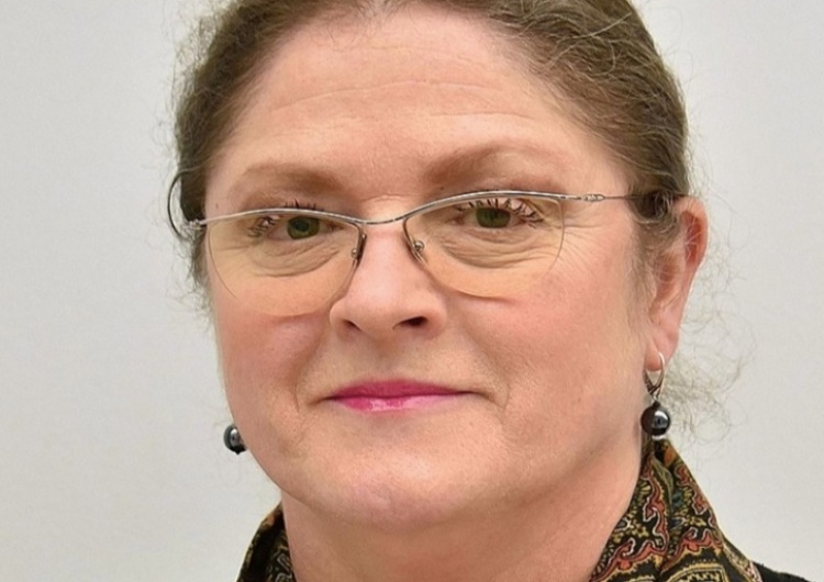Krystyna Pawłowicz zabrała głos ws. środków na zmianę płci. „Baba i facet nimi pozostaną. Zdeformowani”
