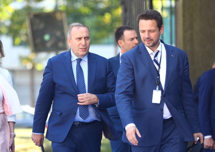 Politycy KO nie spotkają się w luksusowym hotelu? Nieoficjalnie: Decyzja zapadła