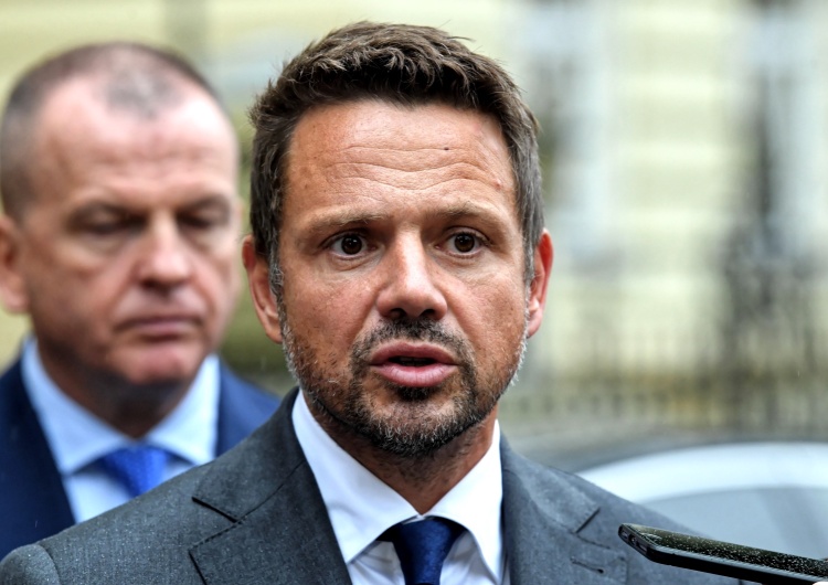 Trzaskowski szuka wymówek? „Sprzątam po błędach poprzedników”