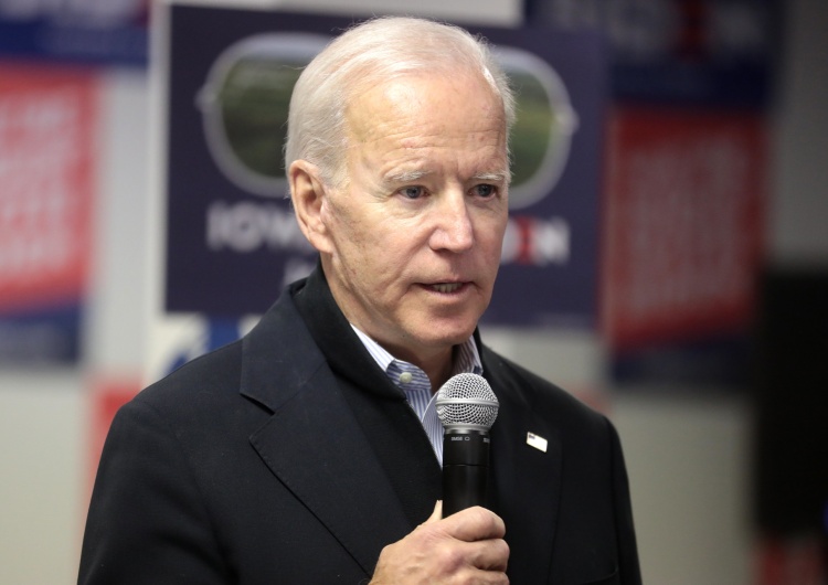 Biden: Żarówkę wynalazł czarnoskóry, a nie biały gość o imieniu Thomas Edison