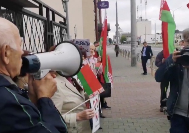 Białoruski arcybiskup wzywa do modlitwy.