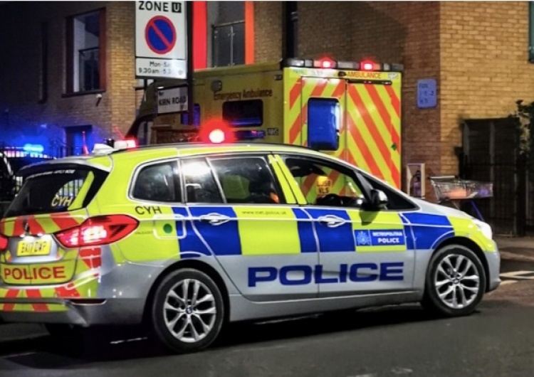 Atak nożownika w Birmingham. Są ranni!